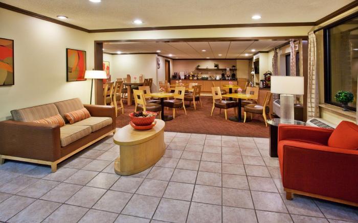 Spark by Hilton Savannah Midtown