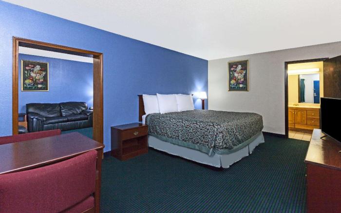 Days Inn by Wyndham Oklahoma City Fairground