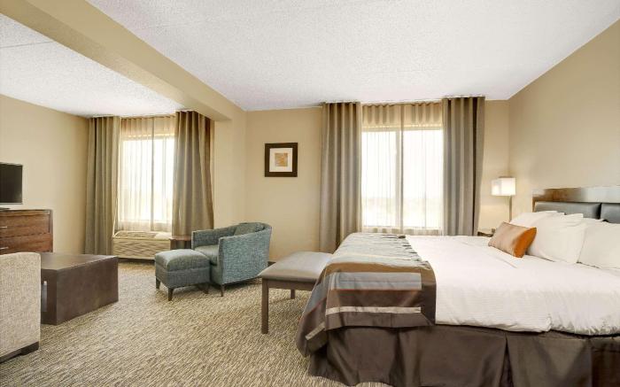 Wingate by Wyndham Fargo