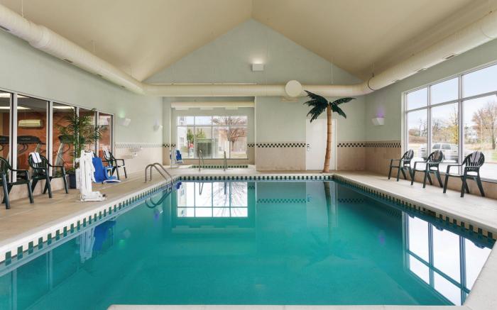 Country Inn & Suites by Radisson, Bentonville South - Rogers, AR