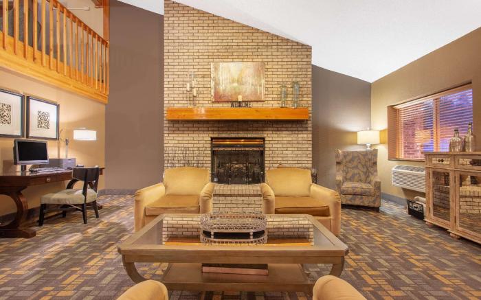 AmericInn by Wyndham Rhinelander
