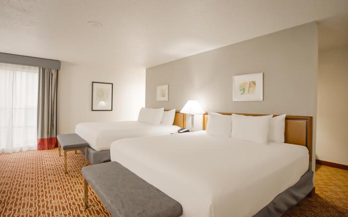 Atrium Hotel and Suites DFW Airport