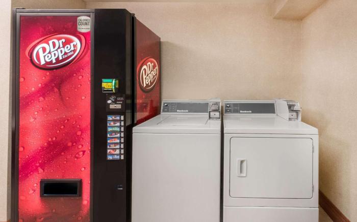 Holiday Inn Express And Suites Longview North By IHG
