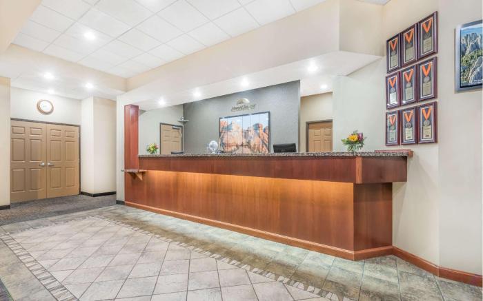 Elevation Inn & Suites, Trademark Collection by Wyndham