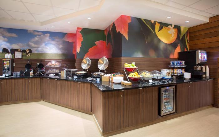 Fairfield Inn & Suites Boston Milford