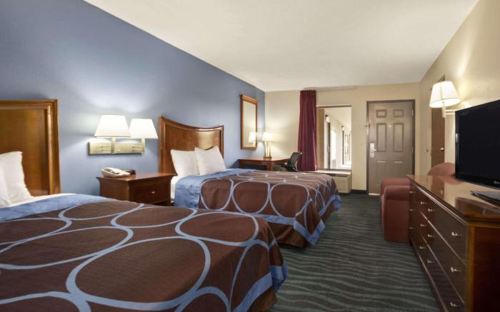 Days Inn by Wyndham Clarksville North