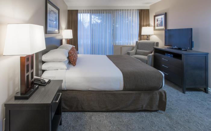 The Embassy Inn