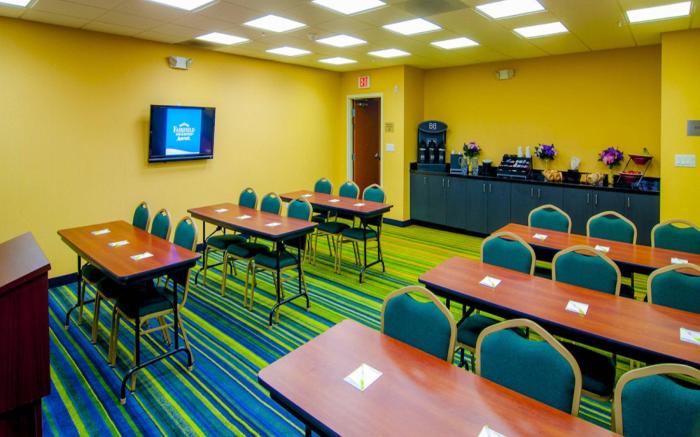 Fairfield Inn & Suites Visalia Tulare