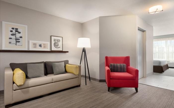 Country Inn & Suites by Radisson, Germantown, WI