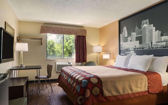 Super 8 By Wyndham Taylor/Detroit Area