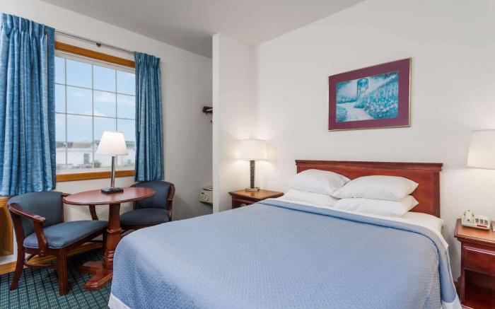 Days Inn by Wyndham Kill Devil Hills Oceanfront - Wilbur