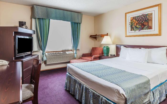 Super 8 By Wyndham Irving Dfw Airport/South