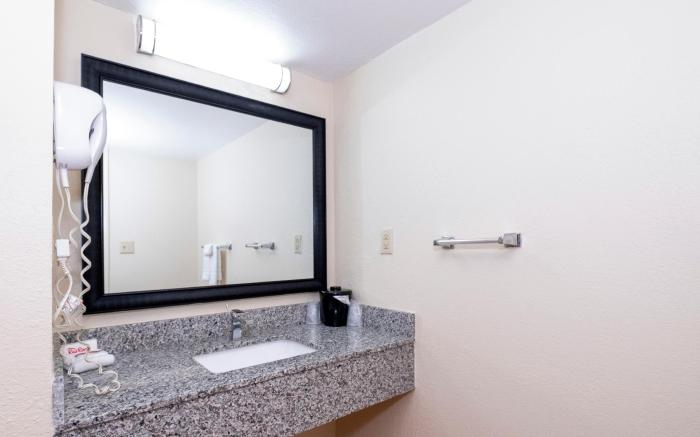 Red Roof Inn Houston North - FM 1960 & I-45