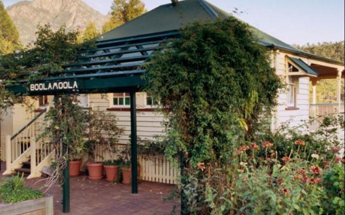 Mount Barney Lodge