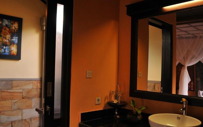 Tirta Sari Bungalow