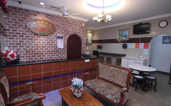 Rose Cottage Hotel Taman Perling