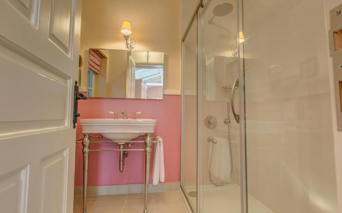Erendira Hotel - Special Category