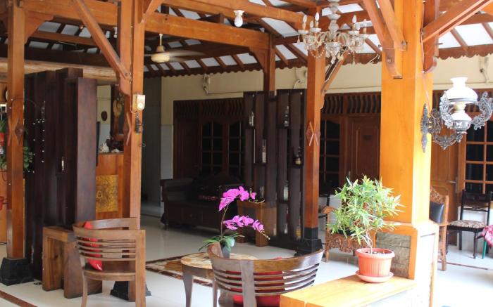 Puspo Nugroho Hotel