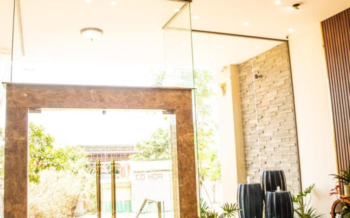 LA MIA HOTEL