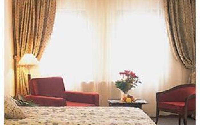 Asal Hotel