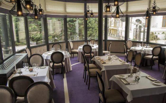 Epoque Luxury Boutique Hotel