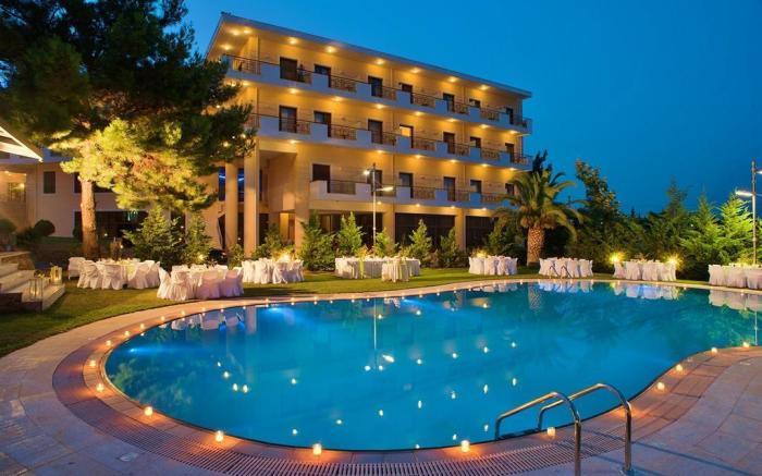 PARNIS PALACE HOTEL SUITES