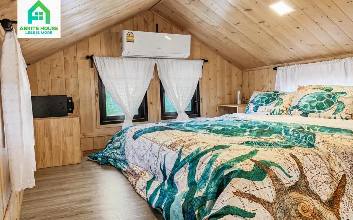 Tiny house on Koh Lanta only 2 minutes walk to the beach