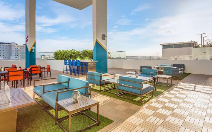SERENA Hotel Aventura, Tapestry Collection by Hilton
