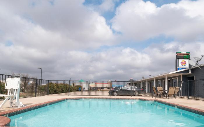 Hotel O Bien Venido Pearsall I-35