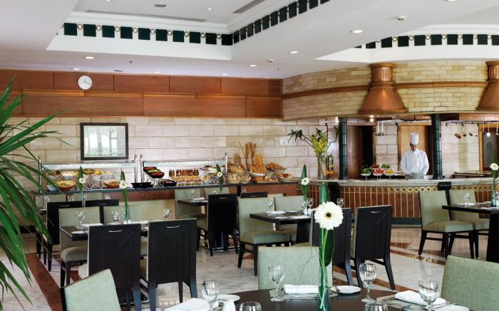 Mövenpick Cairo Media City