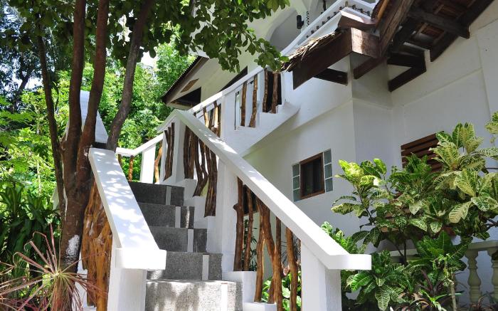 Cocoloco Beach Resort
