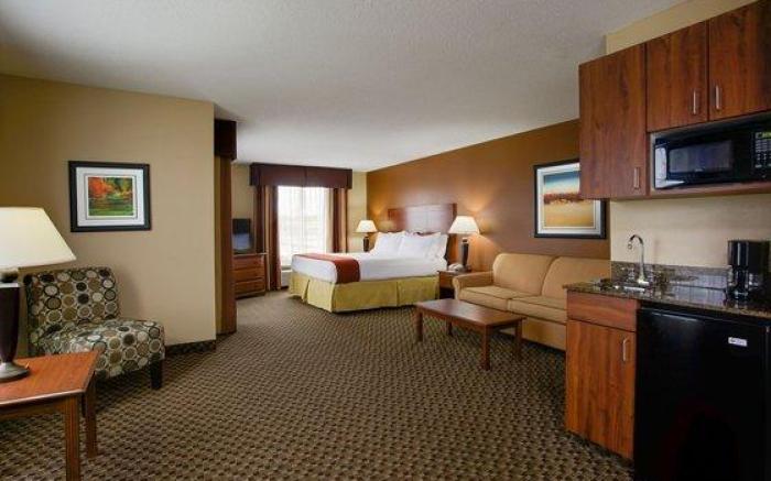 Holiday Inn Express Hotel & Suites Columbia-I-20 at Clemson Road By IHG