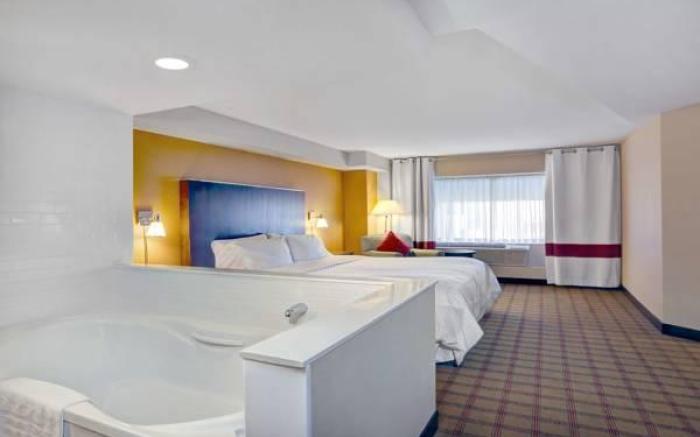 Wyndham Grand Fallsview Hotel