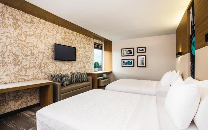 La Quinta Inn & Suites by Wyndham Winchester
