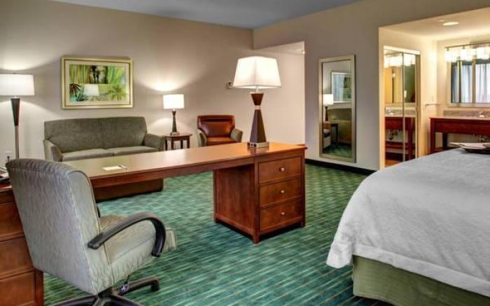 Hampton Inn & Suites Coconut Creek