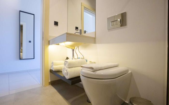 Aegean Apartments - Marina & Chios Island View
