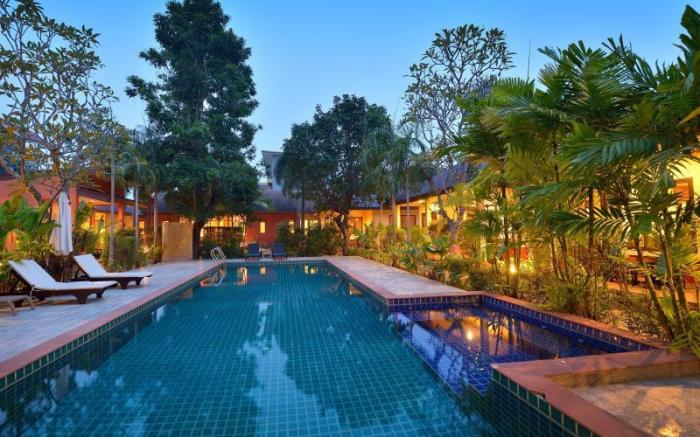 Happy Cottage Hotel