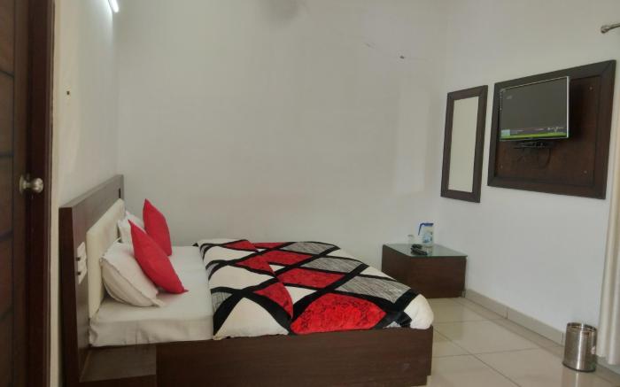 Jahnavi hotel