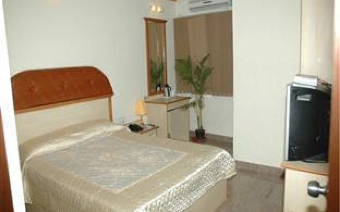 Kingston Palace Hotel