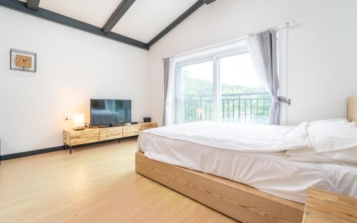 Hongcheon D-day pension&camping