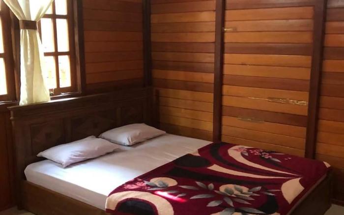 Roemah Kayu Saragan Syariah Magelang Mitra RedDoorz