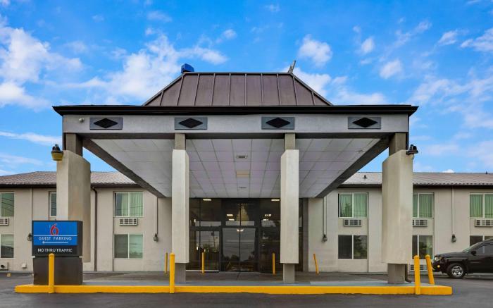 Motel 6 Indianapolis, IN