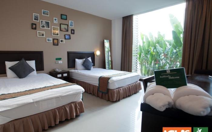 I Hotel