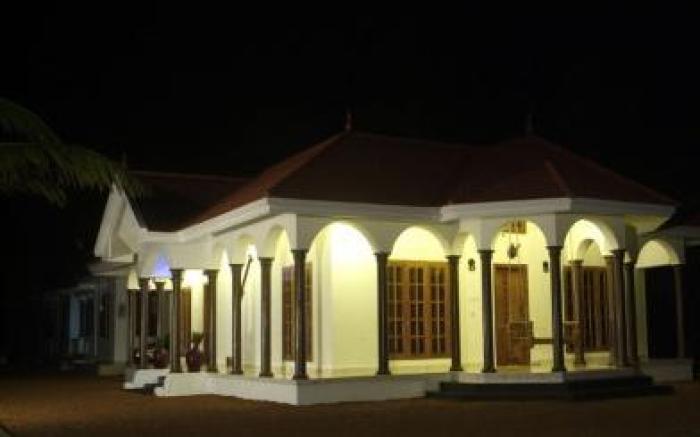 Coconut Creek Kumarakom Homestay Hotel