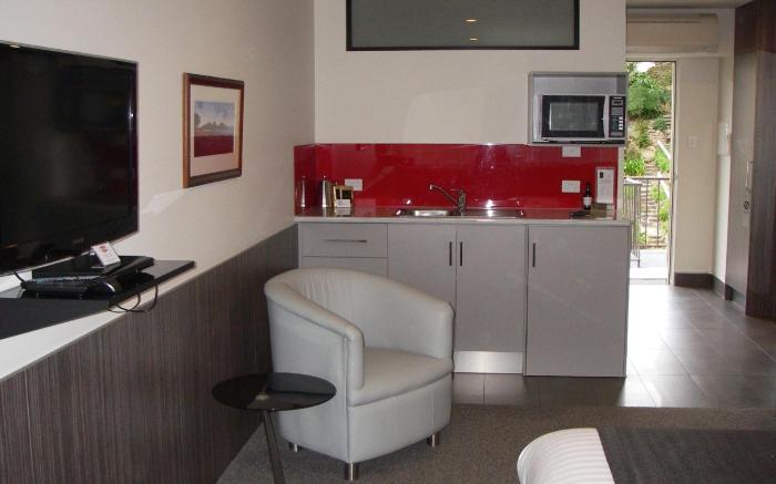 Motel 429 Sandy Bay Road