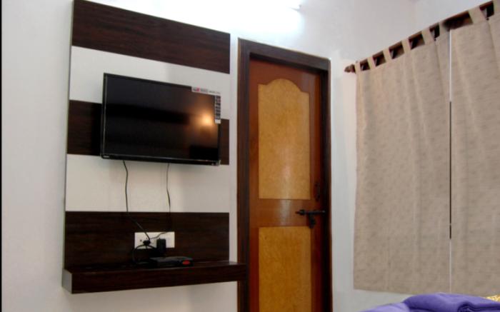 HOTEL SIDHARTHA (600 meters from Taj Mahal)