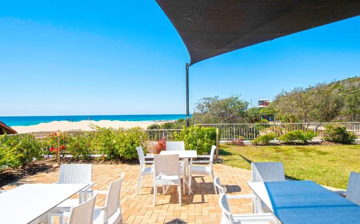 Sandcastles on Currumbin Beach Apartments