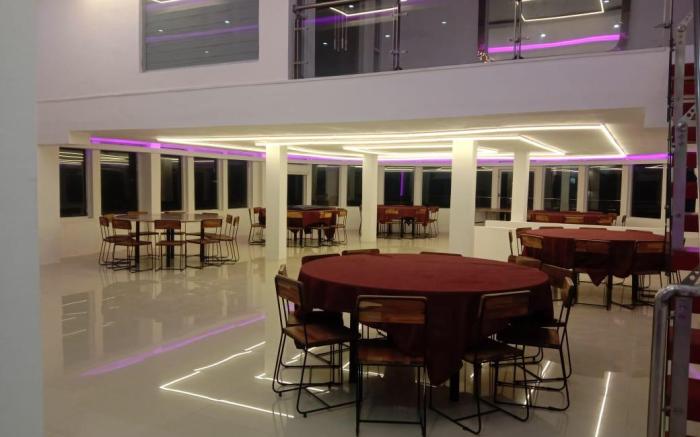 Hotel Surya Pantai Losari