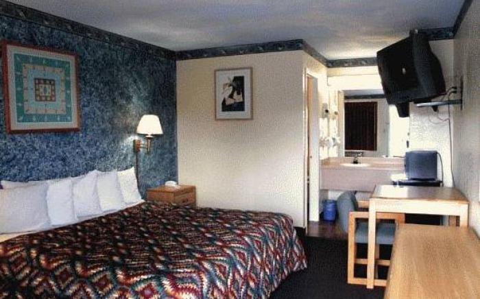 River Inn Motel
