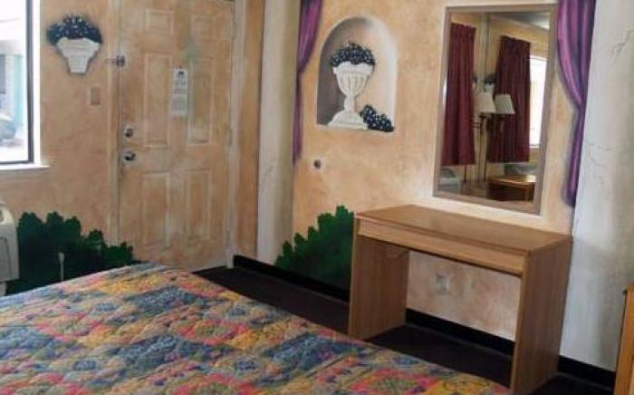 River Inn Motel